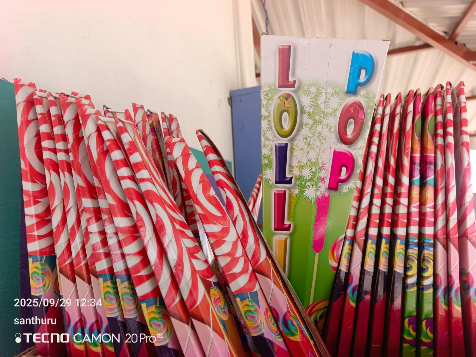 Ragavendra Crackers Lollipop